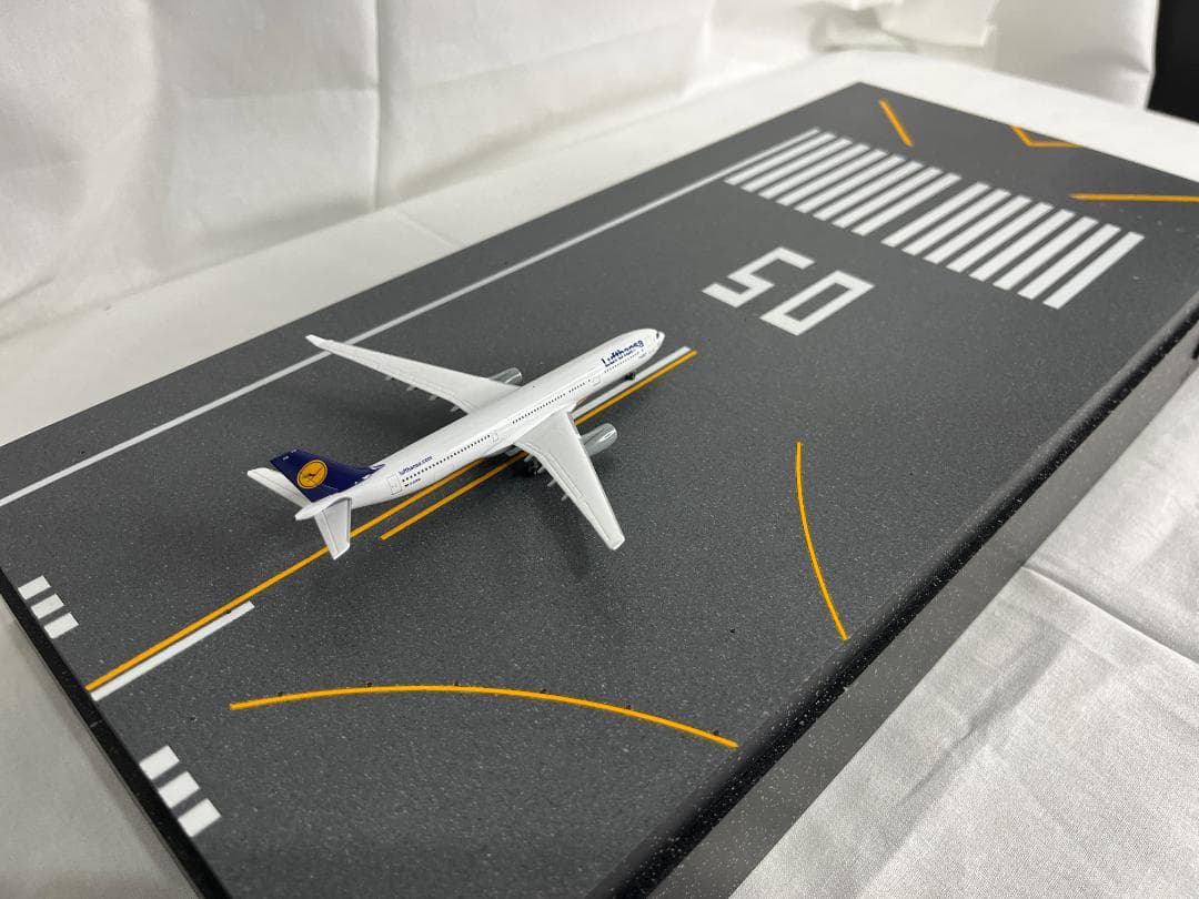 Delta Groove Roteiro1288　羽田空港滑走路再現　1/400