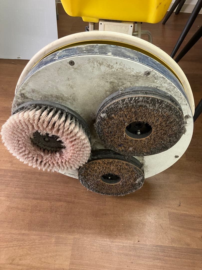 蔵王産業 スプレーバルチャー CR48 スリーブラシ式カーペット洗浄機