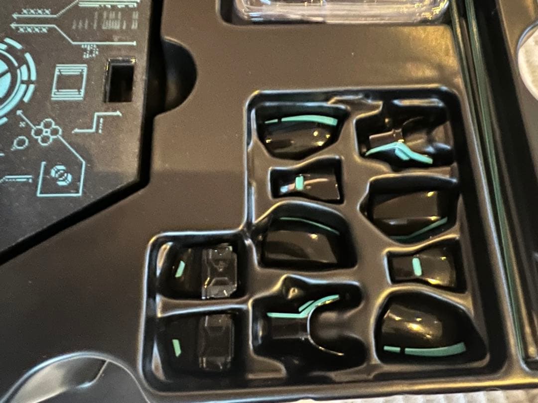 ホットトイズ DIECAST アイアンマン2 マーク4 ネオンテック