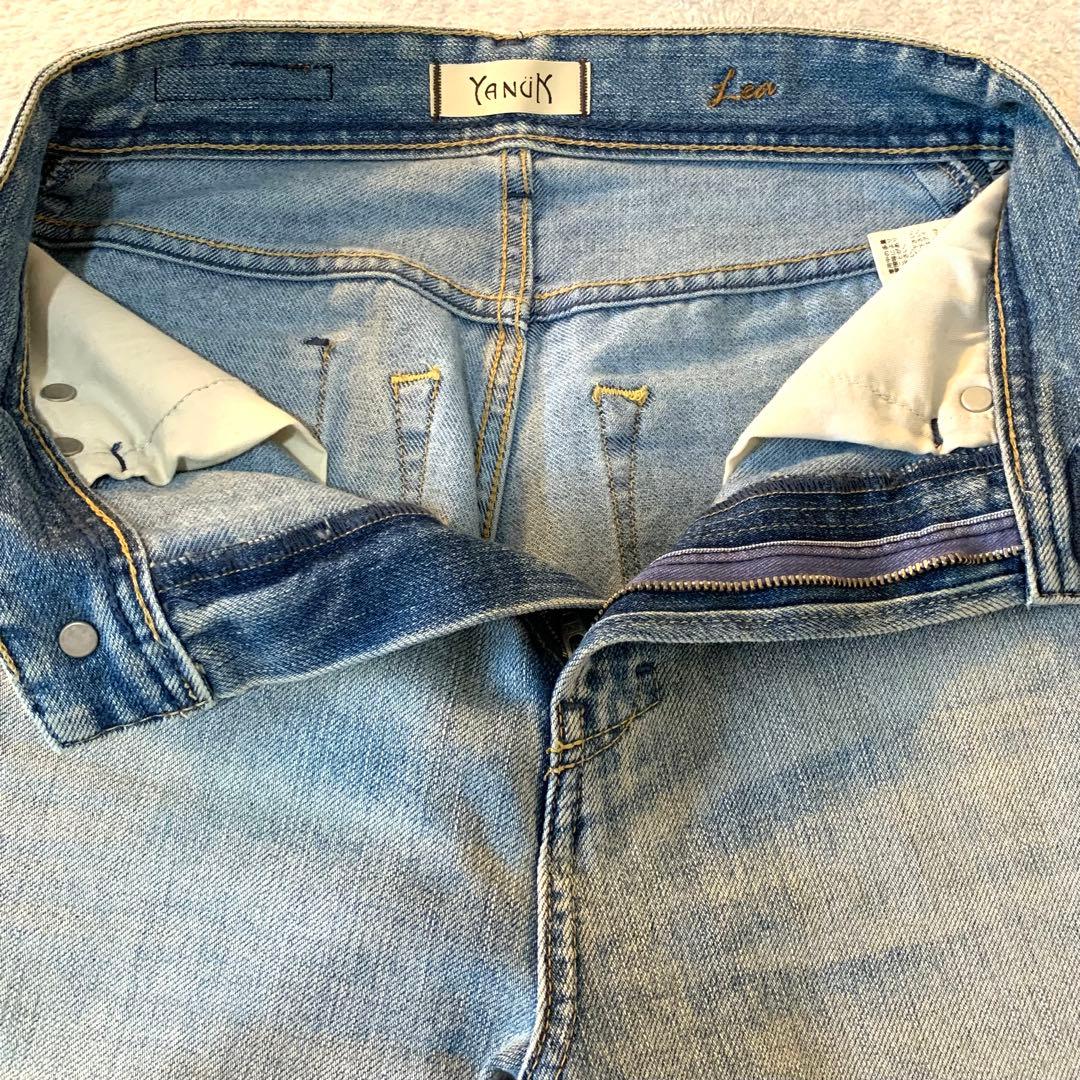 美品】ヤヌーク ボーイズストレートLea 57111231 サイズ23 - メルカリ