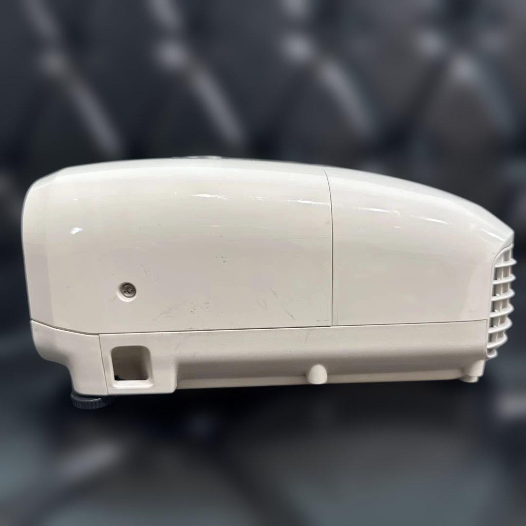 EPSON EH-TW5350 低使用132時間 極美品 / 純正ランプ - メルカリ