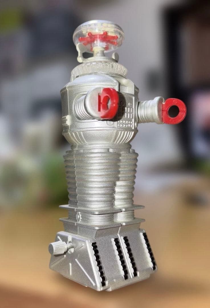 宇宙家族ロビンソン』ロボット「フライデー」の増田屋製ゼンマイ動力