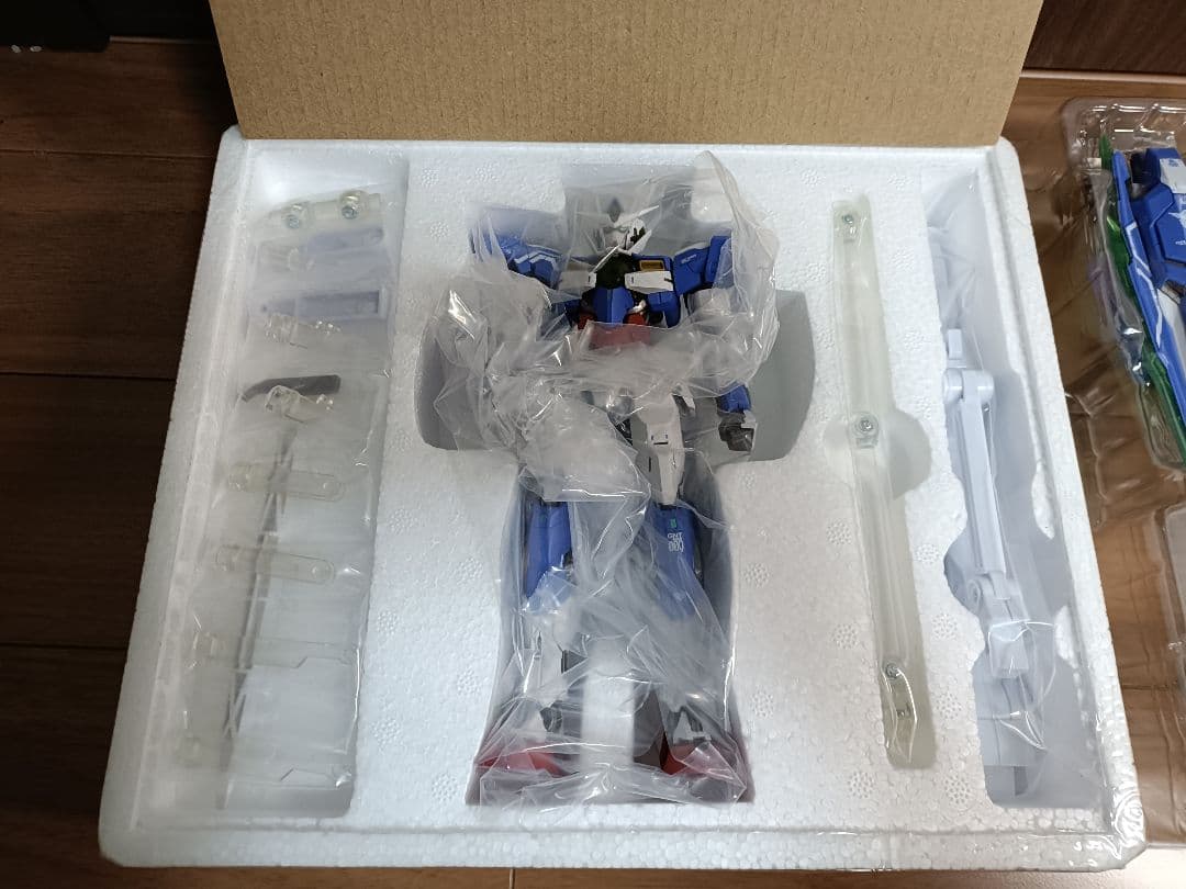 ほぼ新品 L BUILD メタルビルド ダブルオークアンタ