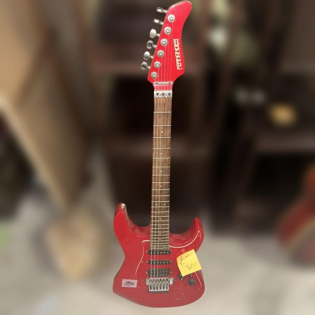 FERNANDES レッドエレキギター FERNANDES JG-45 Red 税込販売価格 ￥19,800- 中古 オールレッドの刺激