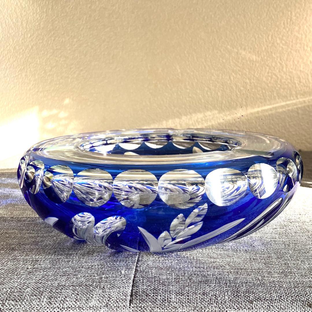 昭和レトロ　アンティーク　手作りガラス　切子の灰皿　切子青被せ 切子の灰皿 レトロガラス | doggoodsshop JACKGAIN