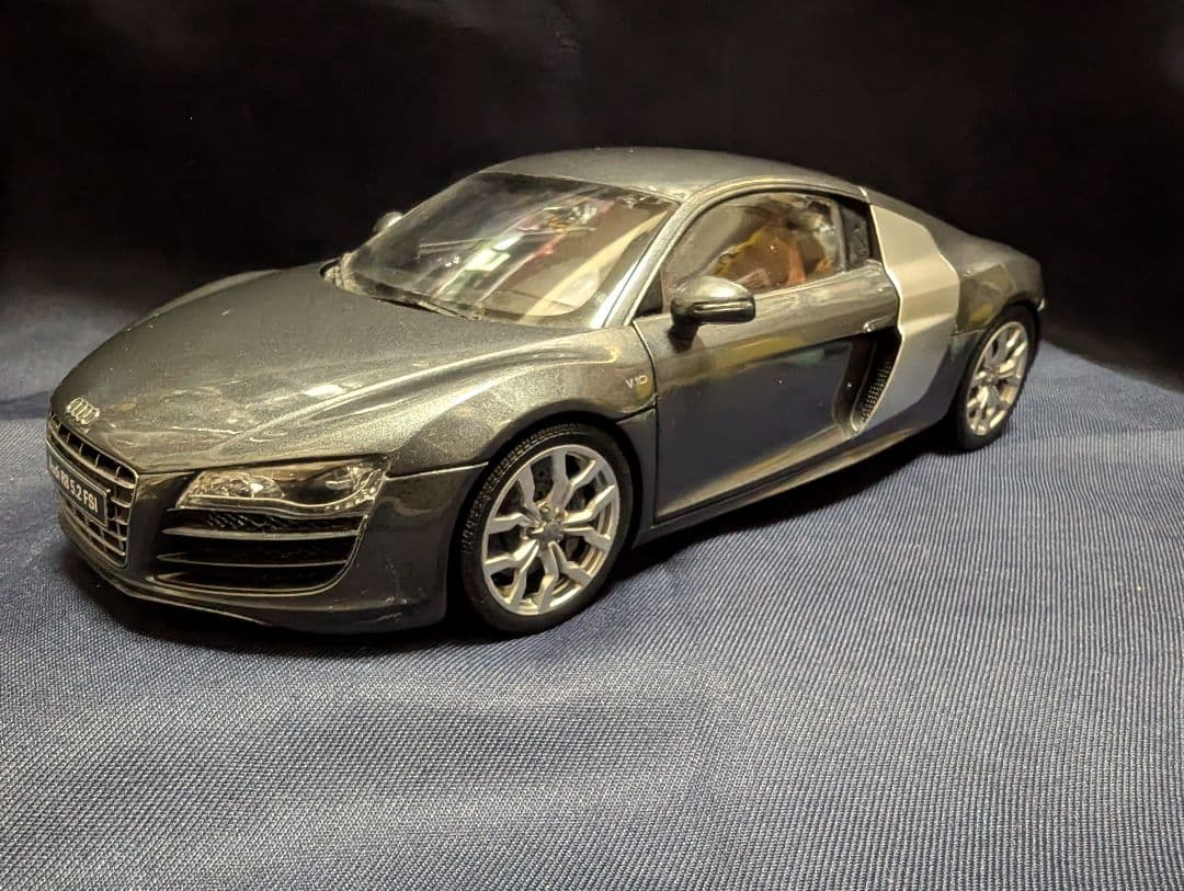 京商　1/18 Audi R8 5.2 FSI quattro 難有り KYOSHO 5010918415 Scale 1/18 | AUDI R8 5.2 FSI V10 QUATTRO 2009