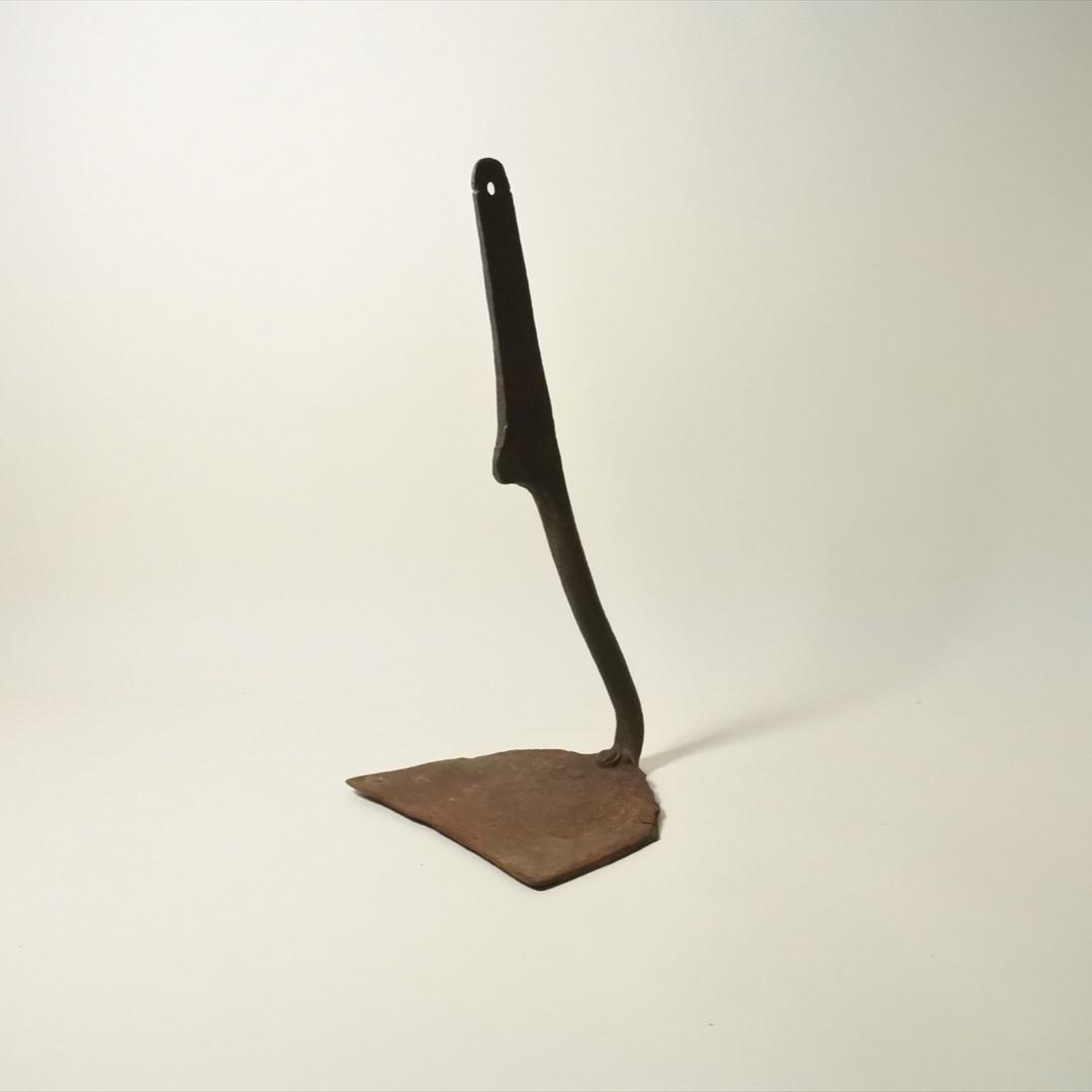 明治時代　鉄製　花台　花器　オブジェ　骨董品　アンティーク　レトロ アンティーク雑貨｜アンティークの花器・置物・浮世絵・時計