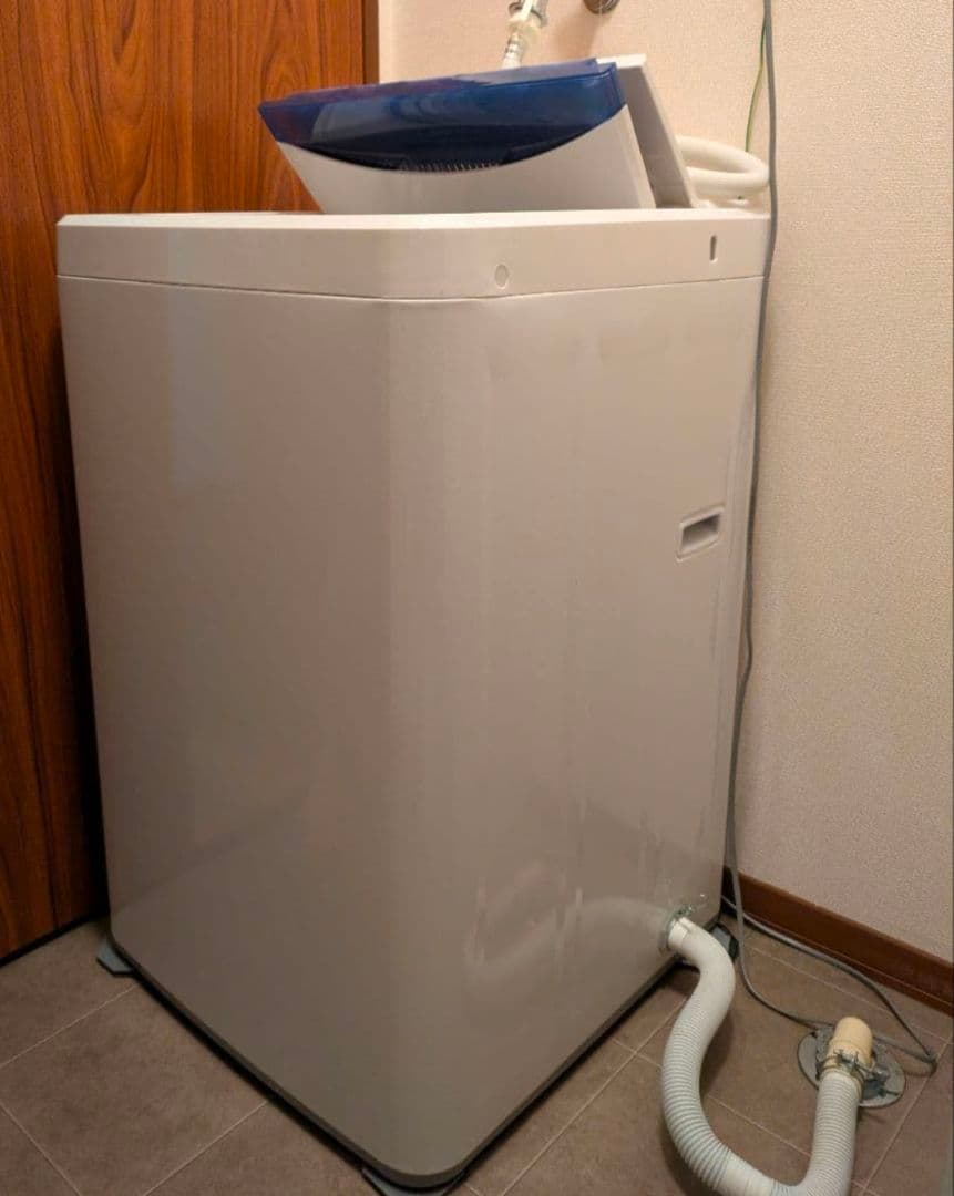 週末セール❗️【送料込】ヤマダ 縦型洗濯機 YWM-T50A1 5.0kg