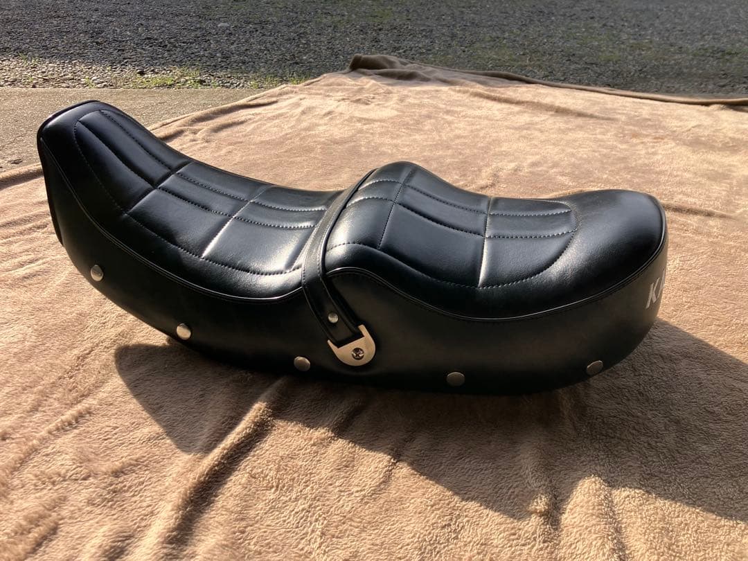 z900rs 社外シート Z900RS ARCHIシートASSY Z1/Z2タイプ 【ベルト付属】 | すべての商品