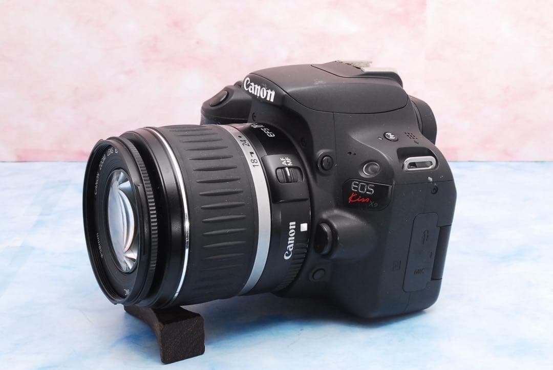 Canon kiss X9✨スマホ転送OK✨一眼レフカメラ✨バッグ付！ - メルカリ