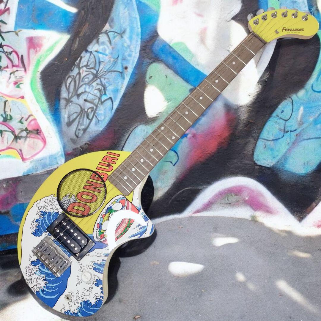 希少　フェルナンデス　アンプ内蔵エレキギター　Zo-3　DONBURI Ver.