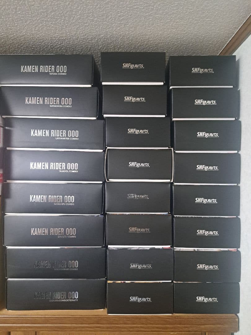 真骨彫製法　S.H.フィギュアーツ　仮面ライダーアギト