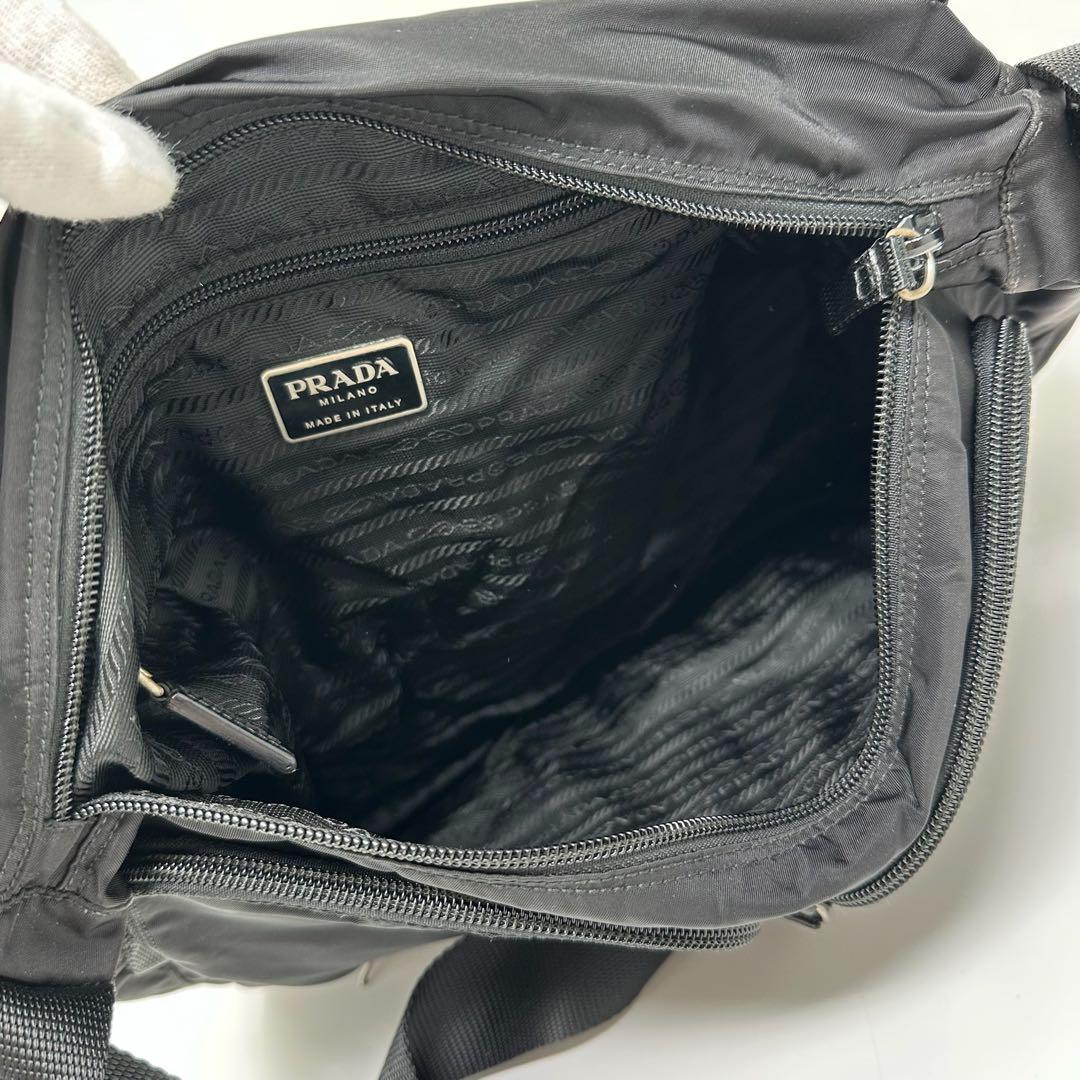 ヒナ様 PRADA プラダ メッセンジャーバッグ ナイロン NERO w18