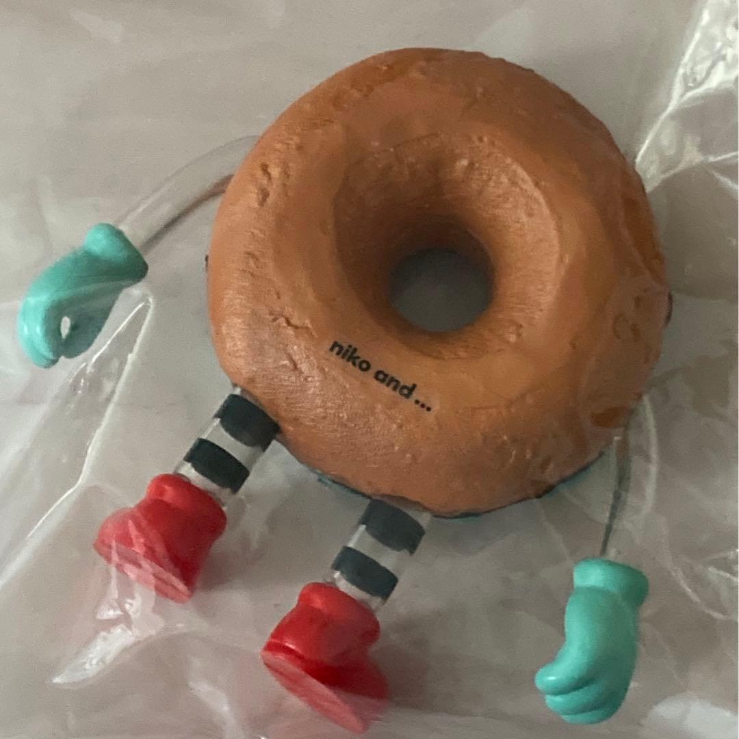 niko and FLAVORS ニコアンド フレーバーズ ソフビ ドーナツ - メルカリ