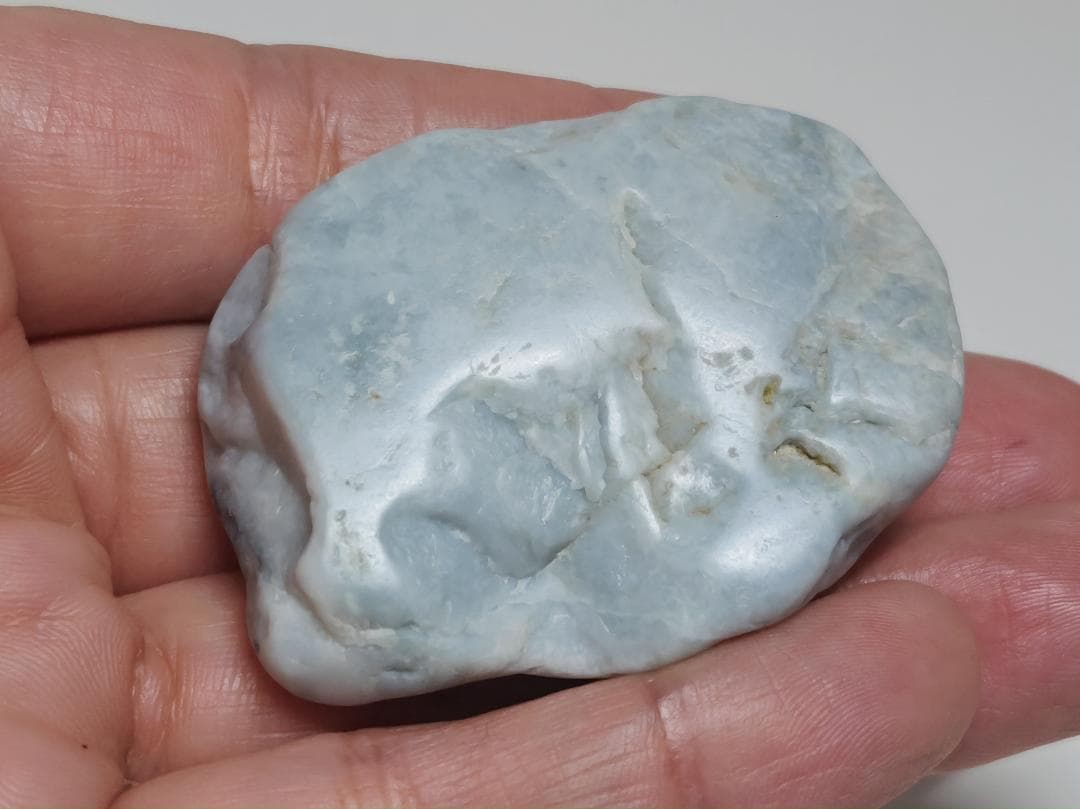 糸魚川52 翡翠 59g ヒスイ 原石 鑑賞石 自然石 誕生石 鉱物 鉱石 水石