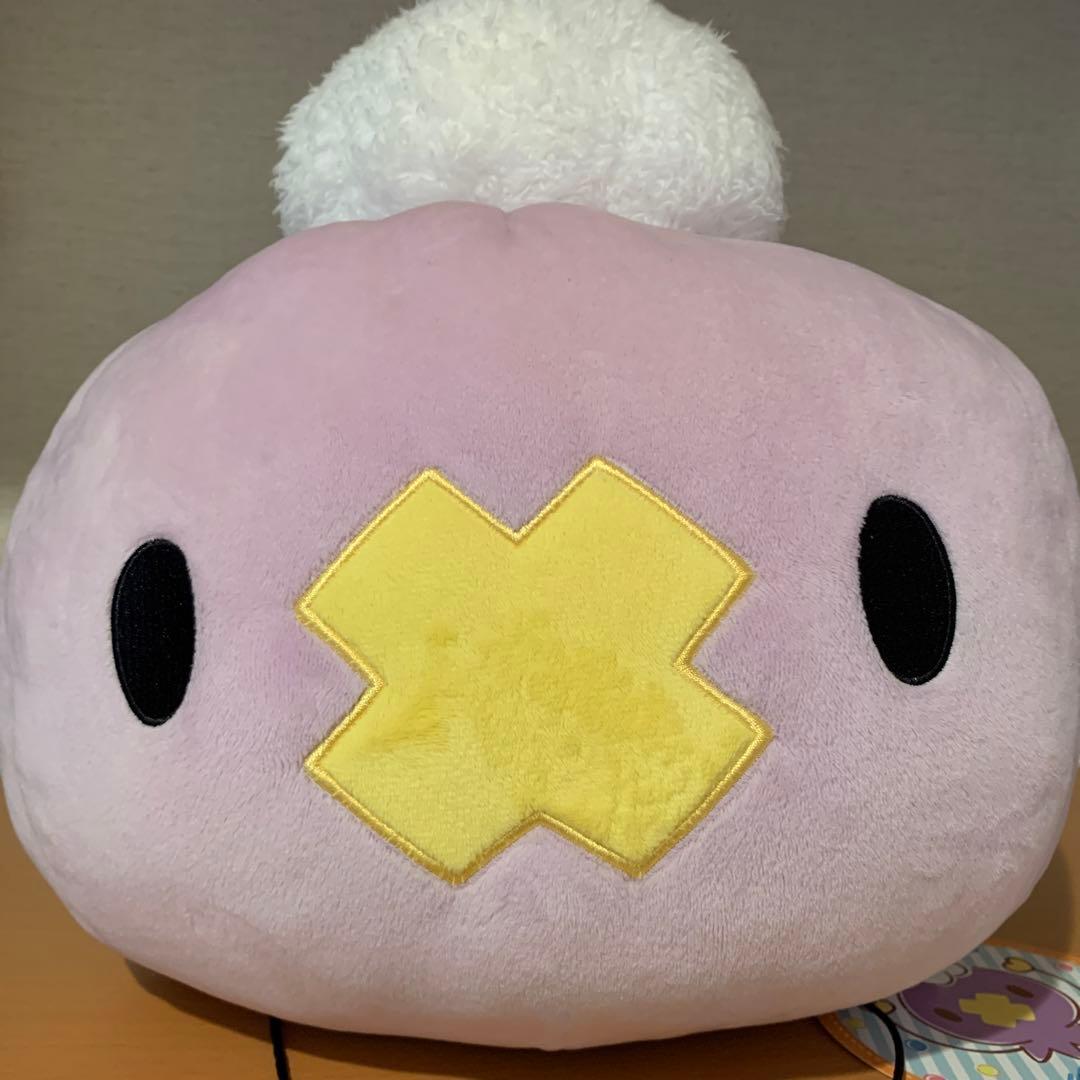 ポケモン　もっちりまんまるクッション　フワンテ　ぬいぐるみ