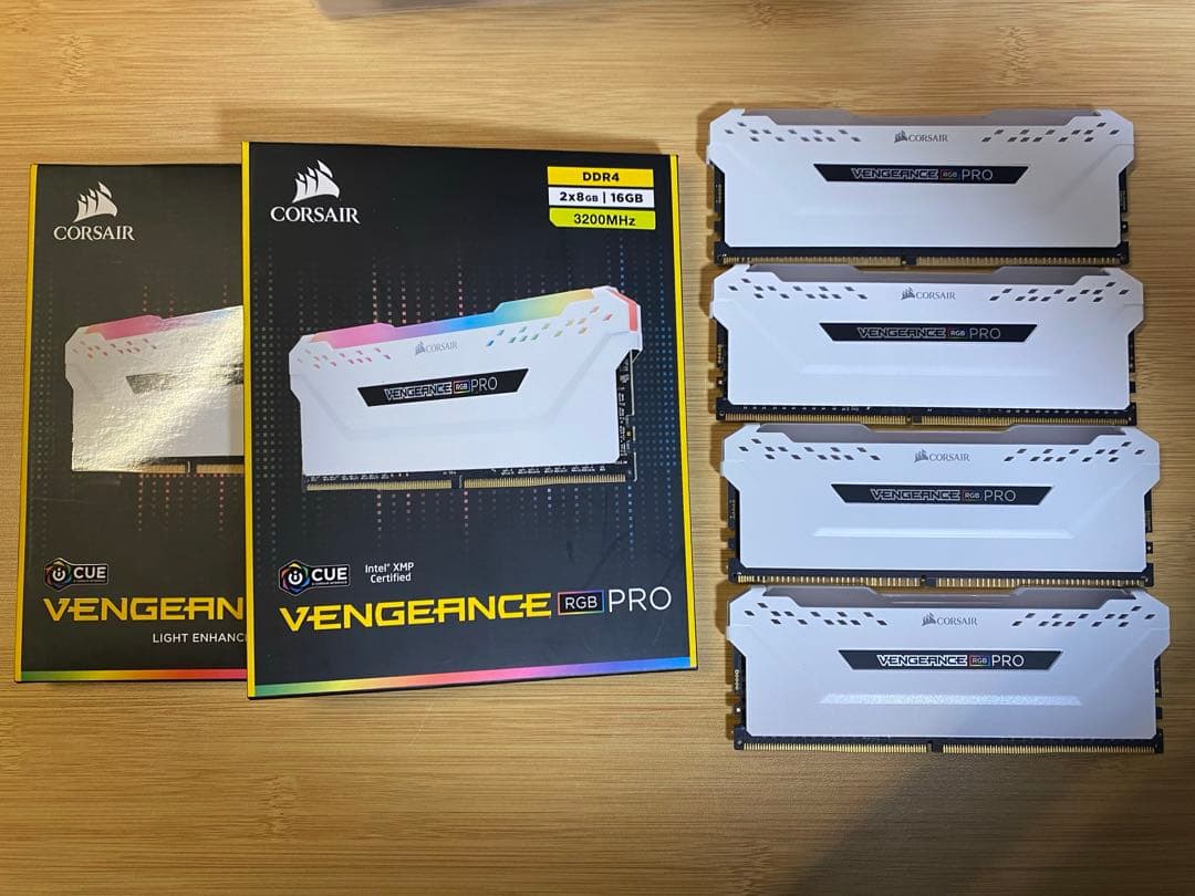 Corsair Vengeance RGB PRO 4枚　3200 16GB Amazon.co.jp: CORSAIR DDR4-3200MHz デスクトップPC用 メモリ
