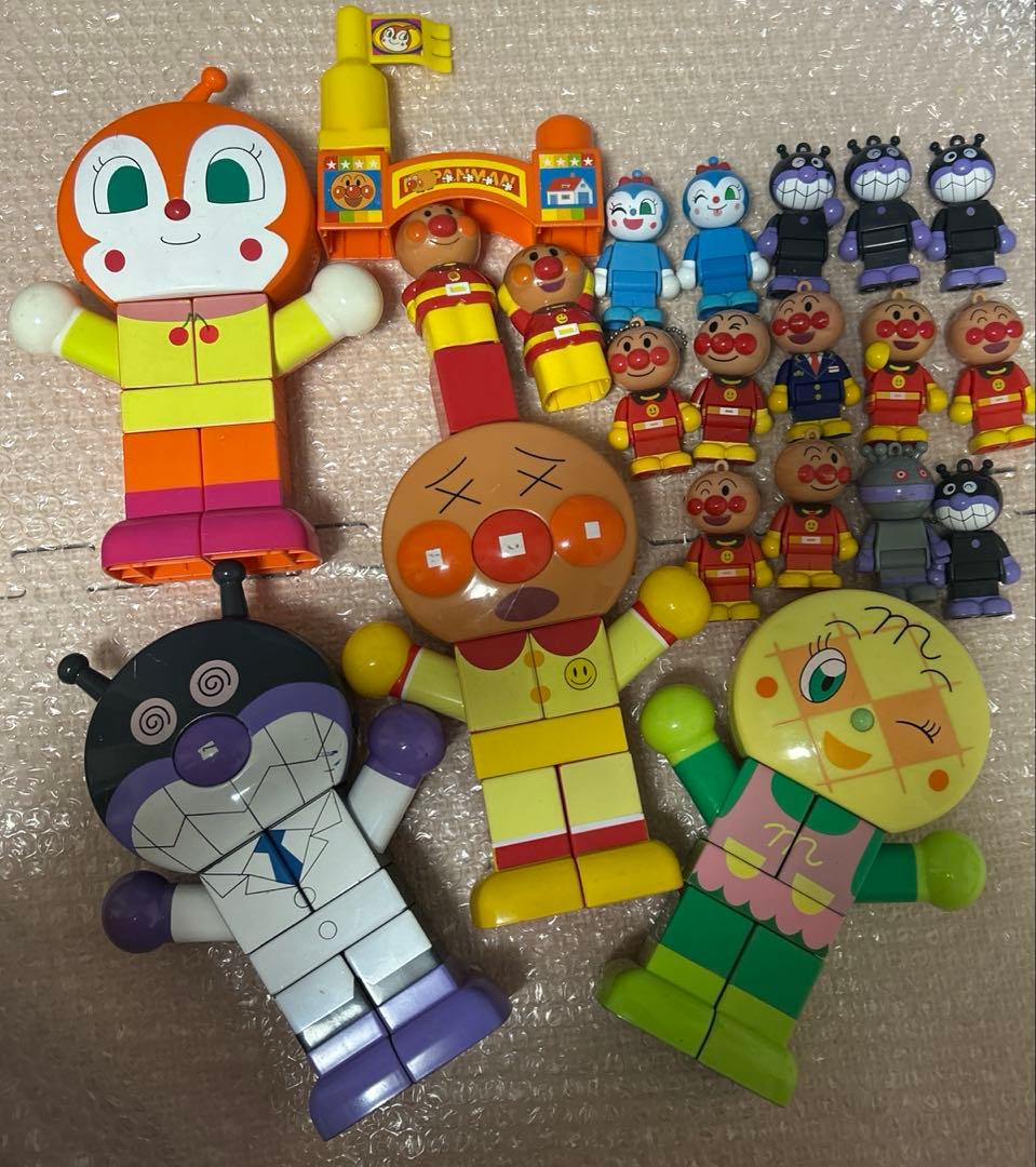 アンパンマン　おしゃべりメガブロック　ブロックラボ　レトロ　知育玩具 Amazon.co.jp: メガブロック それいけ! アンパンマン おしゃべり