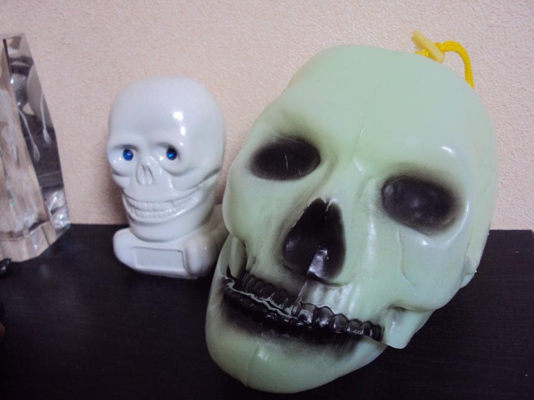 ビンテージ　スカル　プラスチック　蛍光　骸骨　昭和　ガイコツ