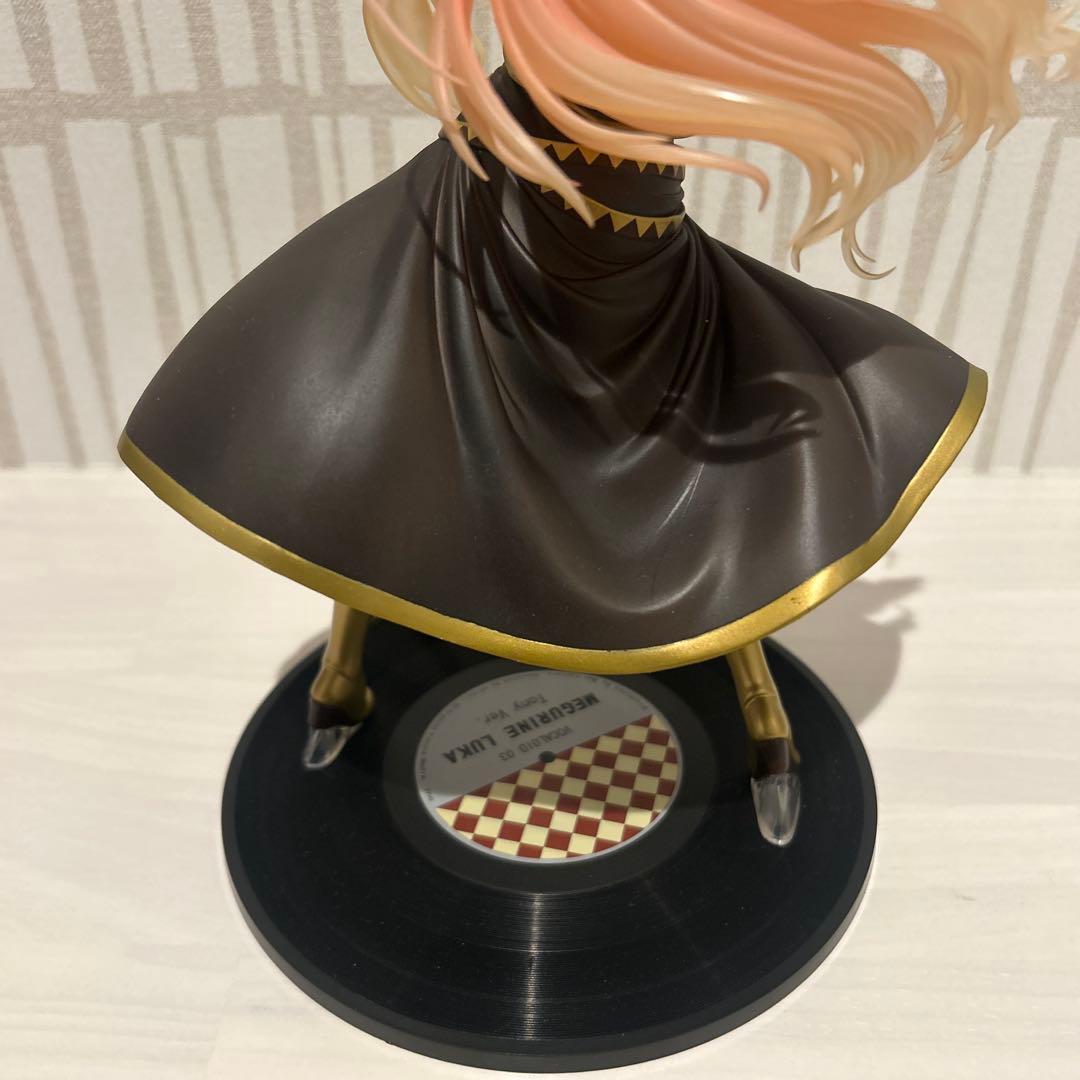 巡音ルカ 1/7スケールフィギュア Tony ver.