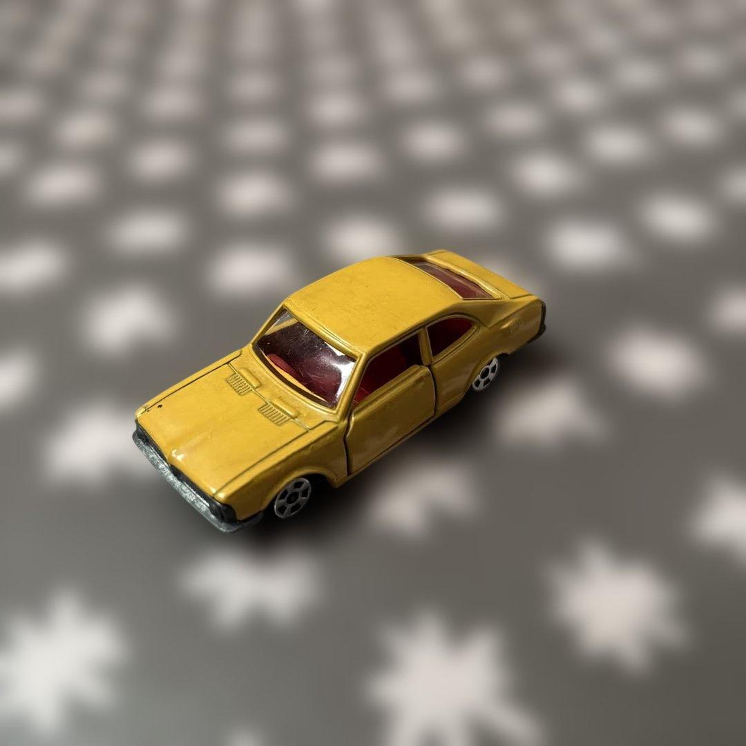 香港トミカ11カローラスプリンター1200SL