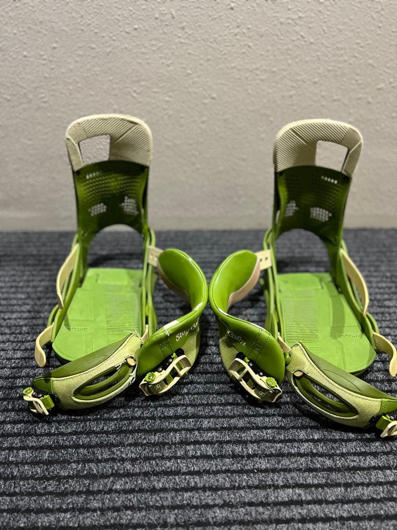 BURTON STAY CALM BOMBER GREEN L - メルカリ