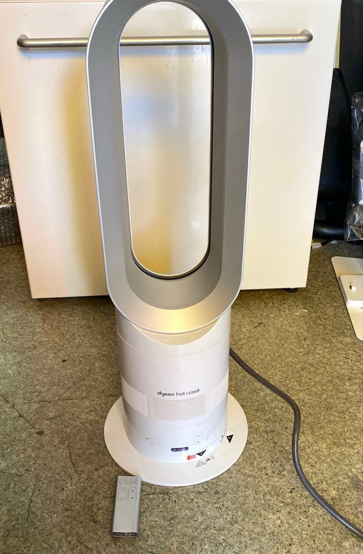 dyson hot+cool 冷暖房機能付き AM05 AM05-WS 電気ファンヒーター Dyson hot＋cool（ダイソン ホット+クール