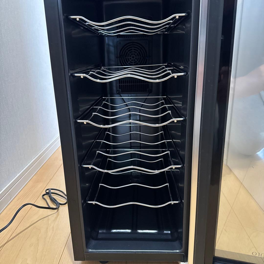 め*け様 apro アプロ ワインセラー ガラス扉 6棚 - メルカリ