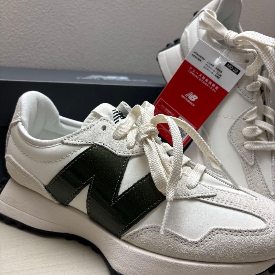 【新品】ニューバランス　WS327JWAB 24.0cm