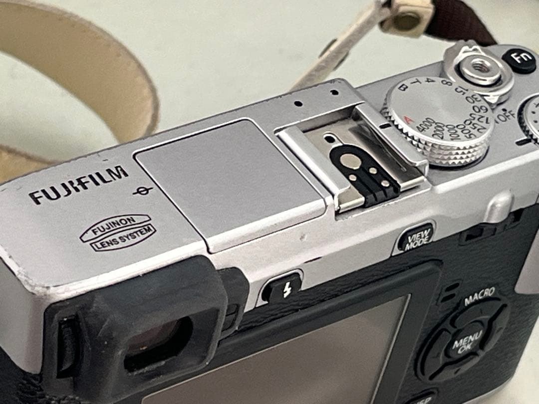 Tsuki様専用富士フイルム X-E1 カメラシルバー 16-50mmズーム - メルカリ