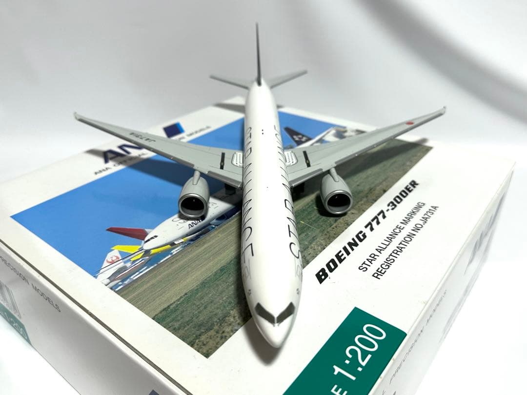 全日空商事 1/200 ANA 777-300ER STAR ALLIANCE - メルカリ