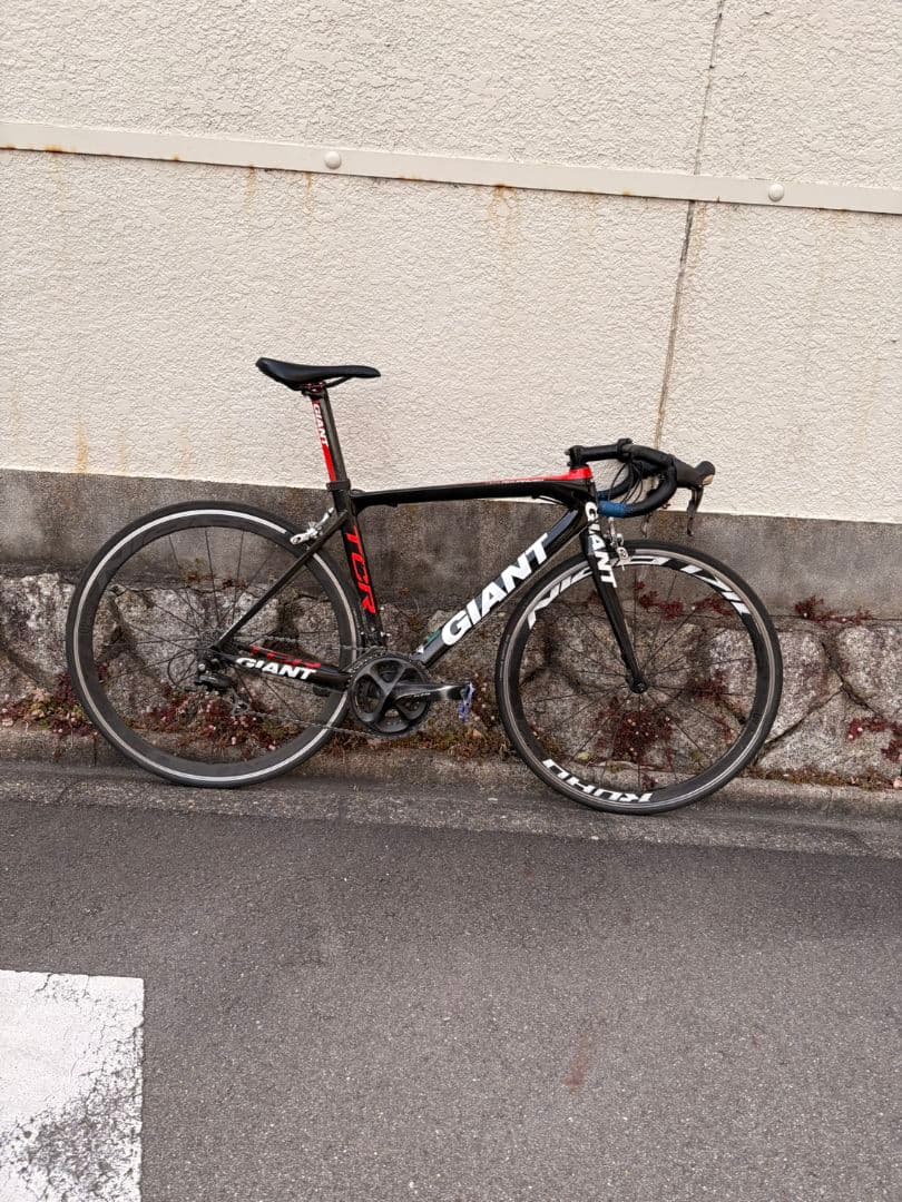 GIANT TCR ロードバイク ブラック/レッド 2017モデル】TCR SLR 2入荷しました！ ｜ ジャイアントストア国立