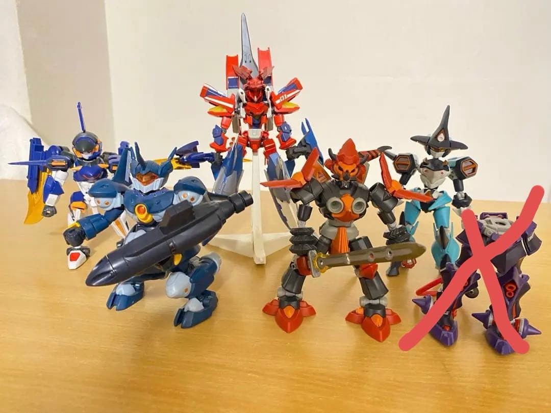 ダンボール戦機　まとめ売り　プラモデル　フィギュア ダンボール戦機』ニューキット「LBXナイトメア」と「LBXルシファー」の