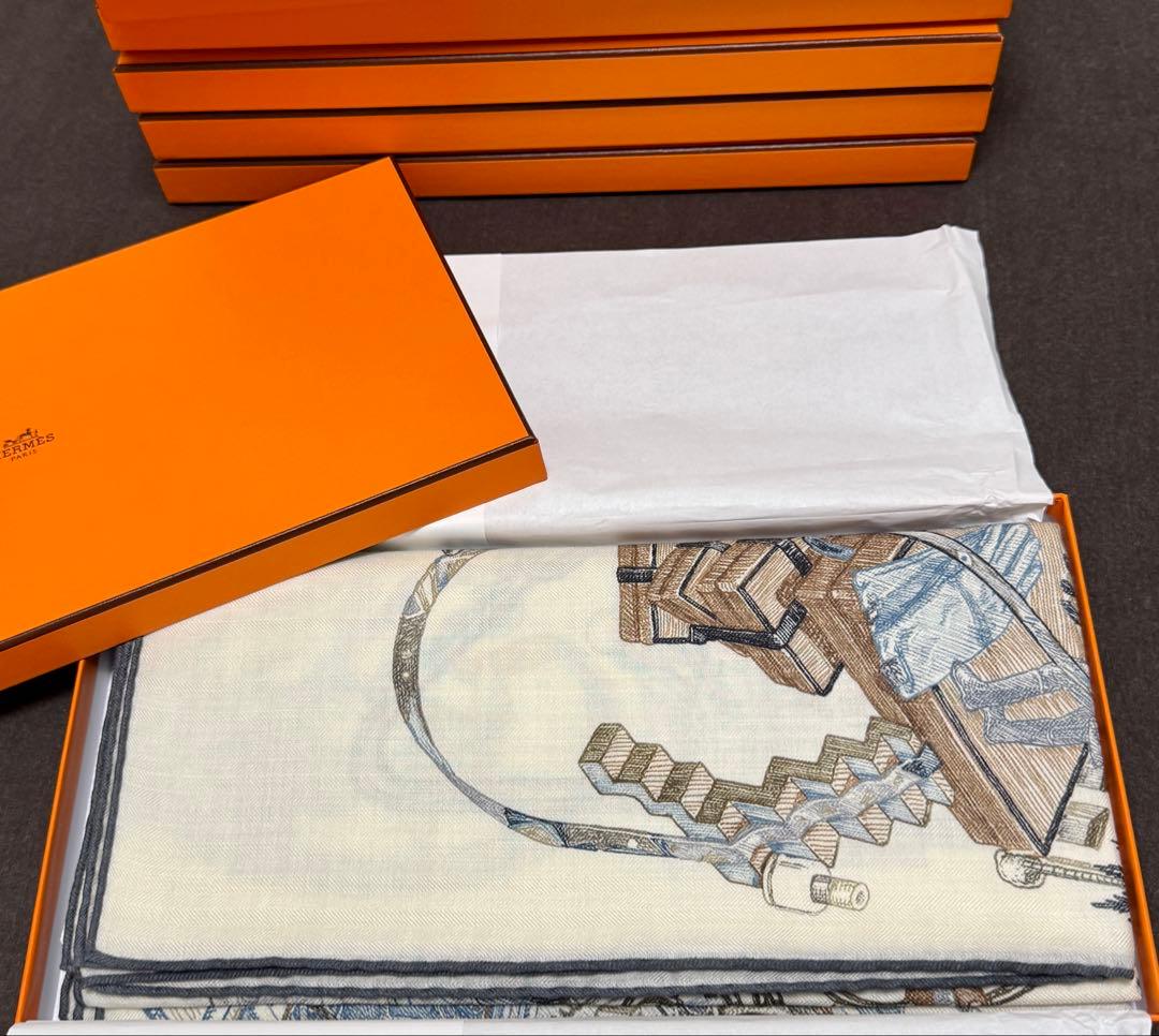 新品未使用 エルメス カレジェアン 《エルメスの世界》　カシシル　カシミアシルク