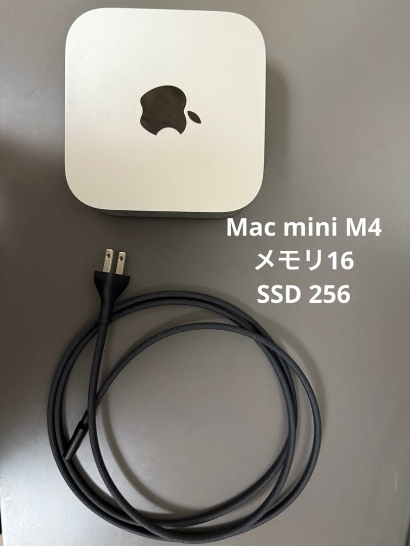 【美品】Mac mini M4チップ搭載モデル（16GB / 256GB） Apple Mac mini Desktop Latest Model M4 chip Built for Apple