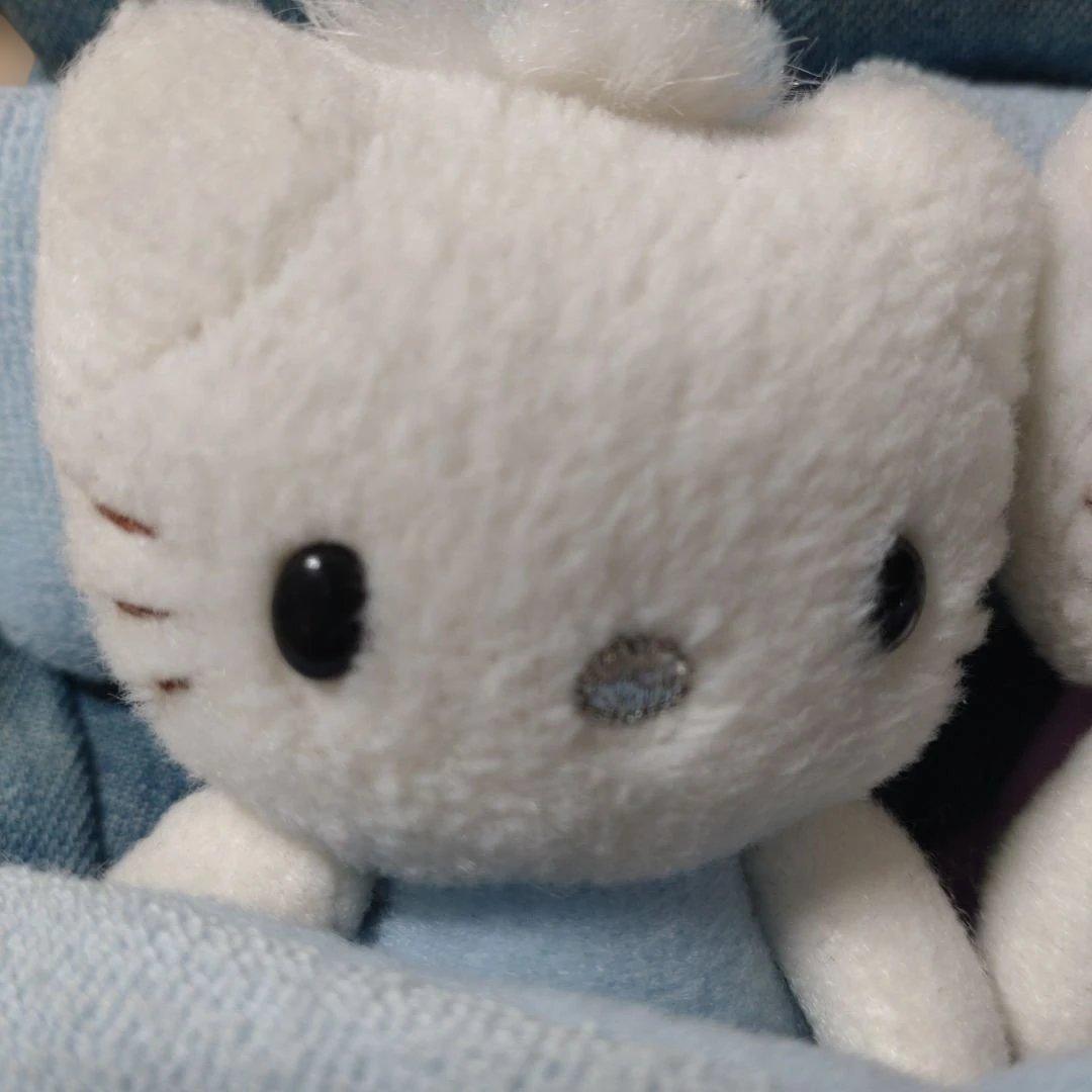 ハローキティ　マスコット付きティッシュカバー　Vivitix