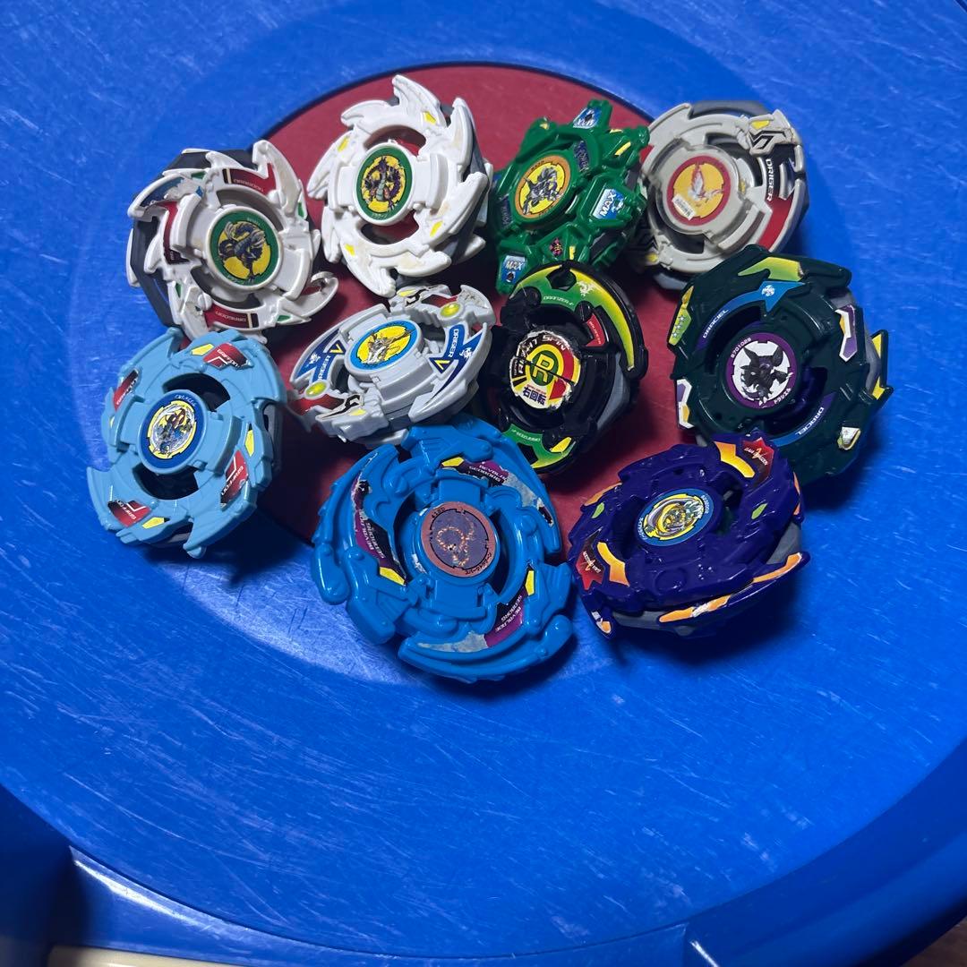 ベイブレード　スタジアム＋ベイ10個セット【ブラックドランザーチップなし】
