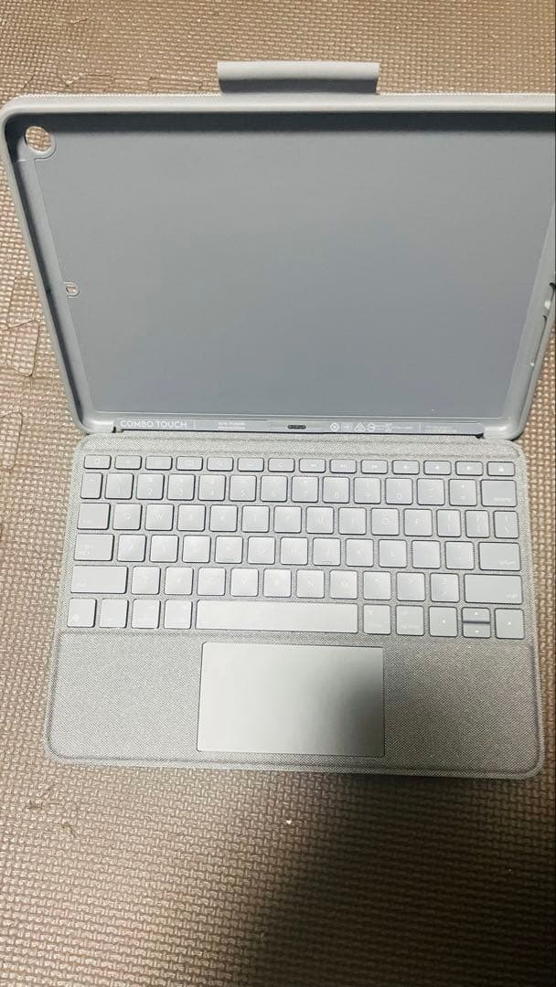 iPad用 Combo Touch キーボードカバー グレー ロジクールCombo Touchレビュー！Magic Keyboardを超える究極のiPad