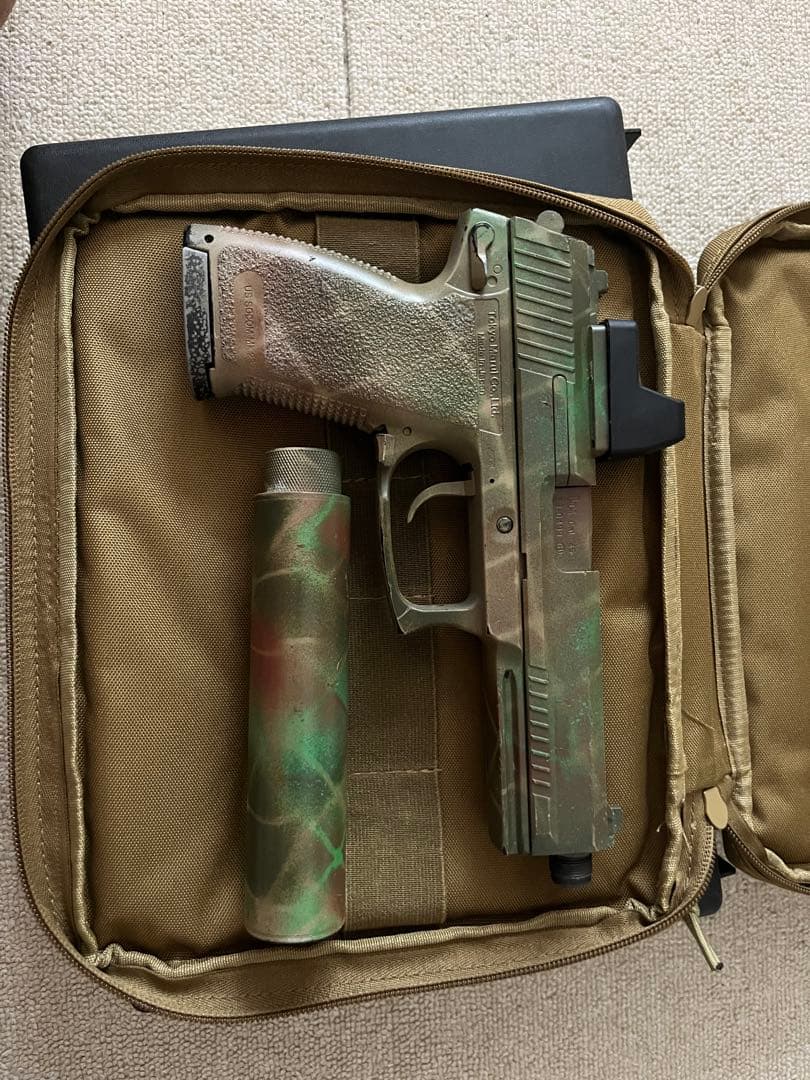 東京マルイ　SOCOM MK23 カスタム社外サプレッサー付き