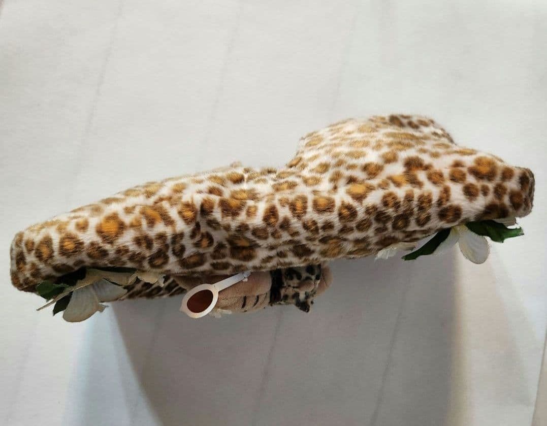 2002年製 ハローキティ ガングロ ヒョウ柄 ナビカバー カー用品