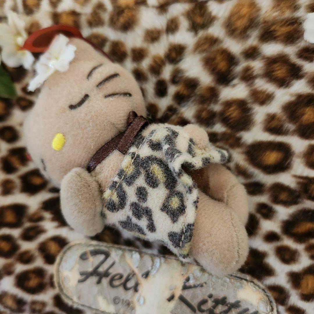 2002年製 ハローキティ ガングロ ヒョウ柄 ナビカバー カー用品