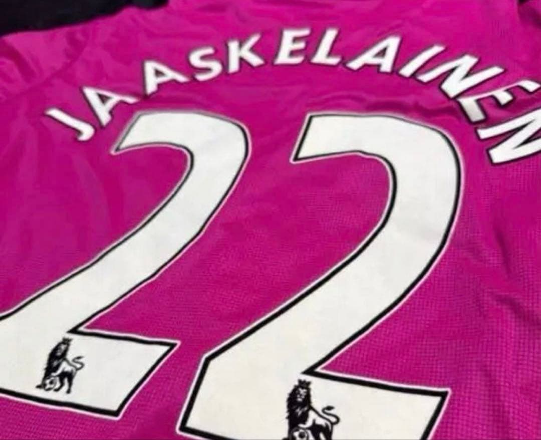 ボルトンワンダラーズGK #22 XL シャツ、ショーツセット ボルトンワンダラーズGK #22 XL シャツ、ショーツセット - メルカリ