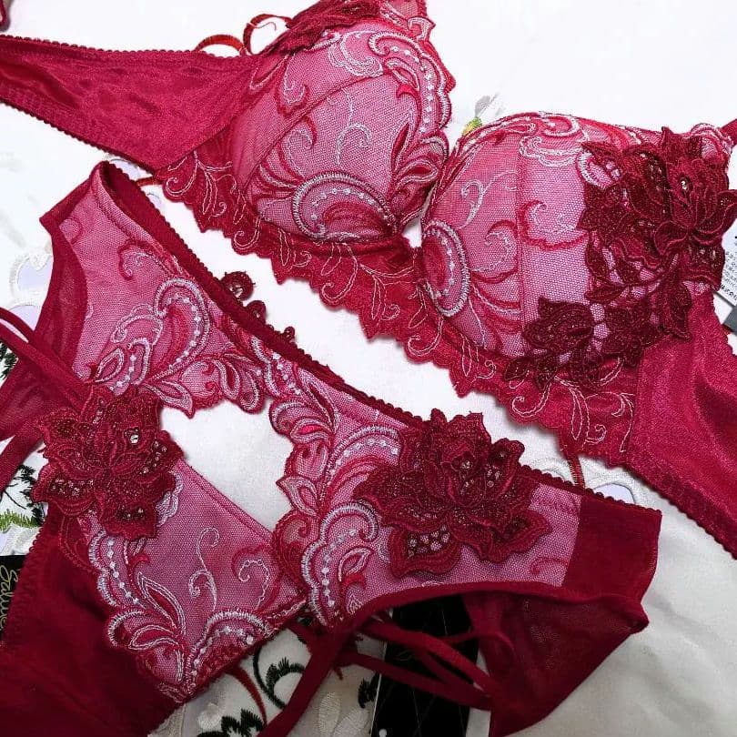 新品・タグ☆ワコール☆サルート☆ドイツの花嫁☆RP☆C75＆ソング