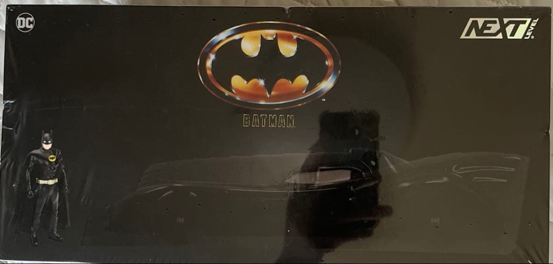 バットモービル&バットマン 1/24スケール リミテッドエディション