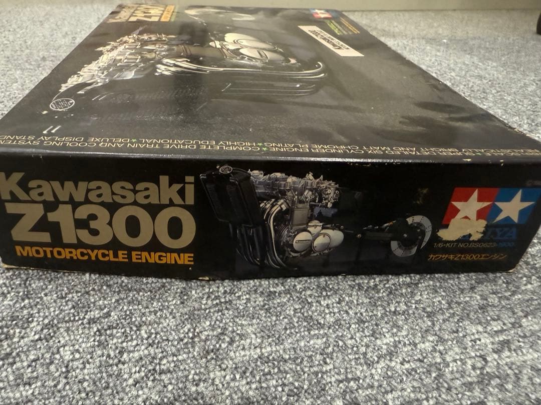 タミヤ 1/6 カワサキ Z1300 エンジン 未組立 プラモデル 箱傷みあり