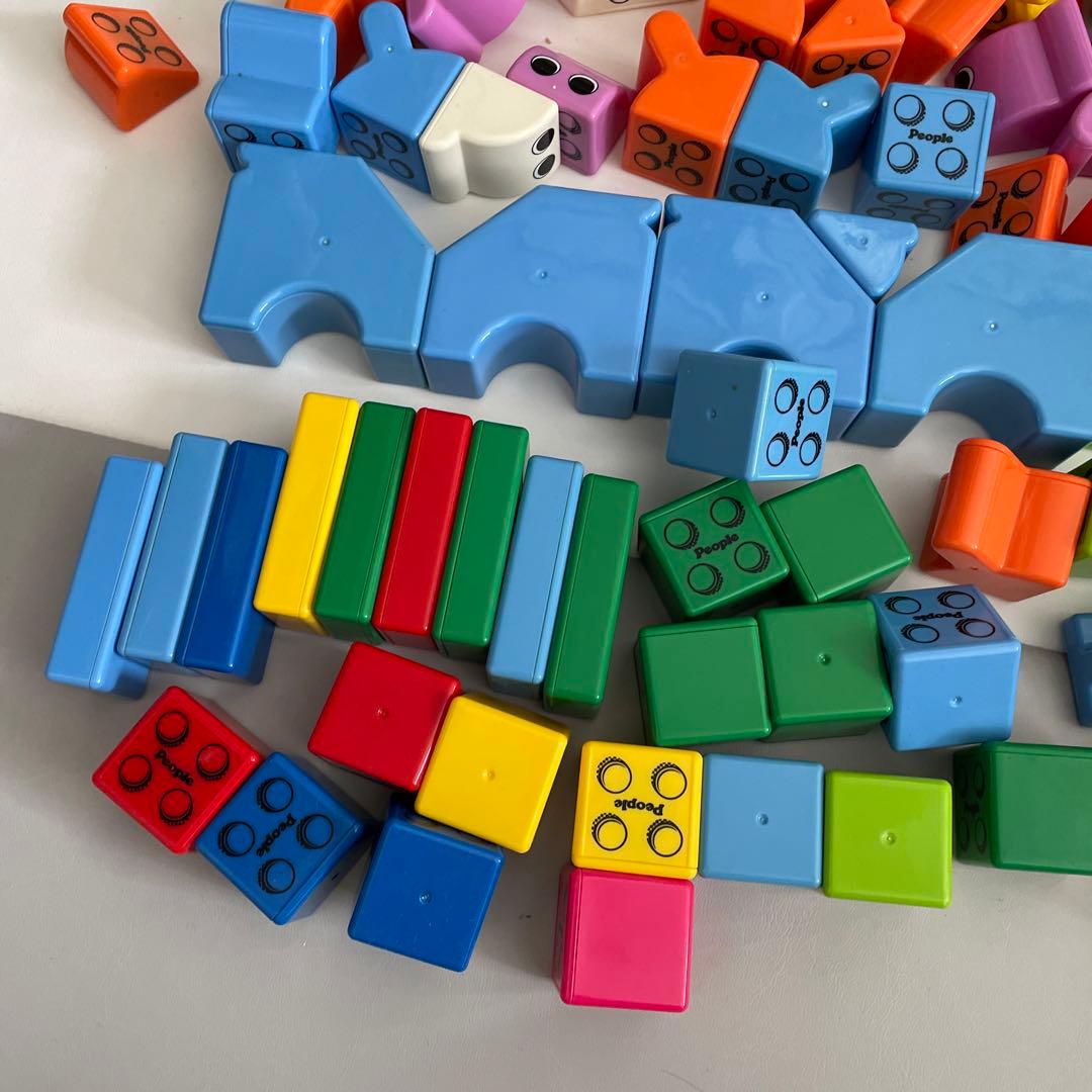 ピタゴラス people マグネットブロック 知育玩具 - メルカリ