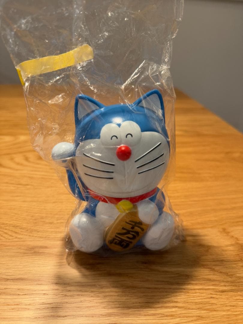 【500個限定 当選品】ドラえもん招きネコ貯金箱