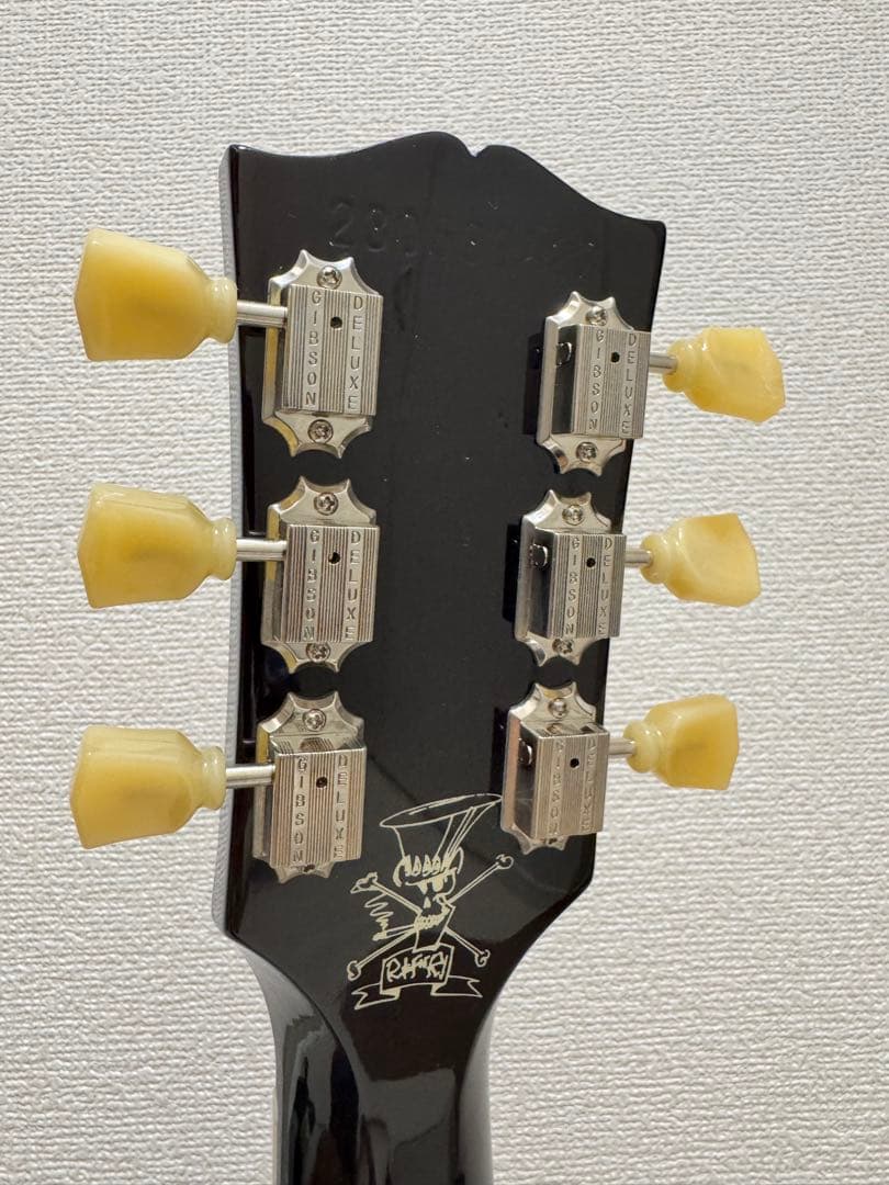 ギター Slash \"Victoria\" Les Paul Standard