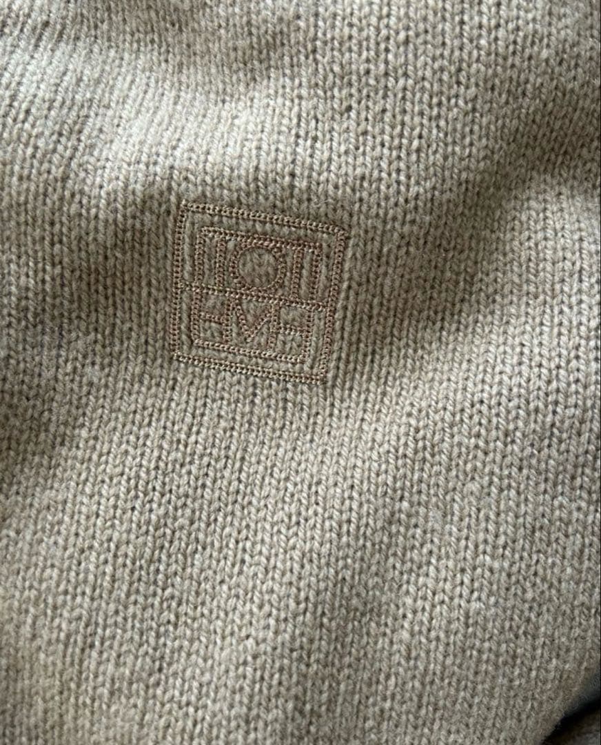 Totême ニットnogram Embroidery XSサイズ - メルカリ