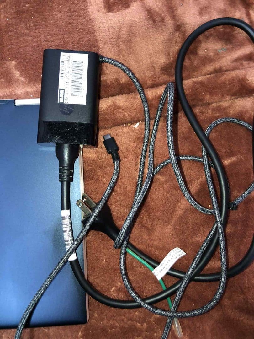 画面割れ HPノートi7-1165G7 16GB SSD512GB HDMI使用